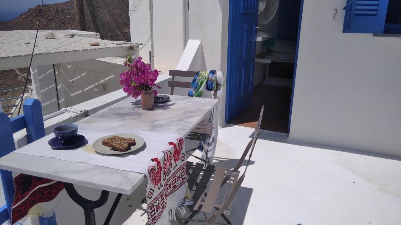 Traditional Renovated House In The Centre Of Anafi Extérieur photo