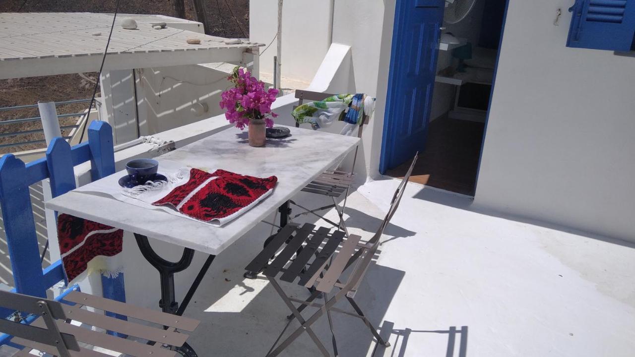 Traditional Renovated House In The Centre Of Anafi Extérieur photo